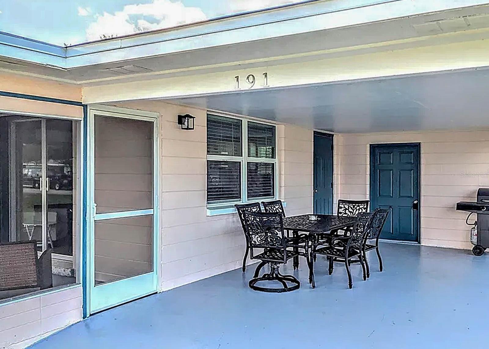 RESTEINER HEIGHTS - Residential Lease