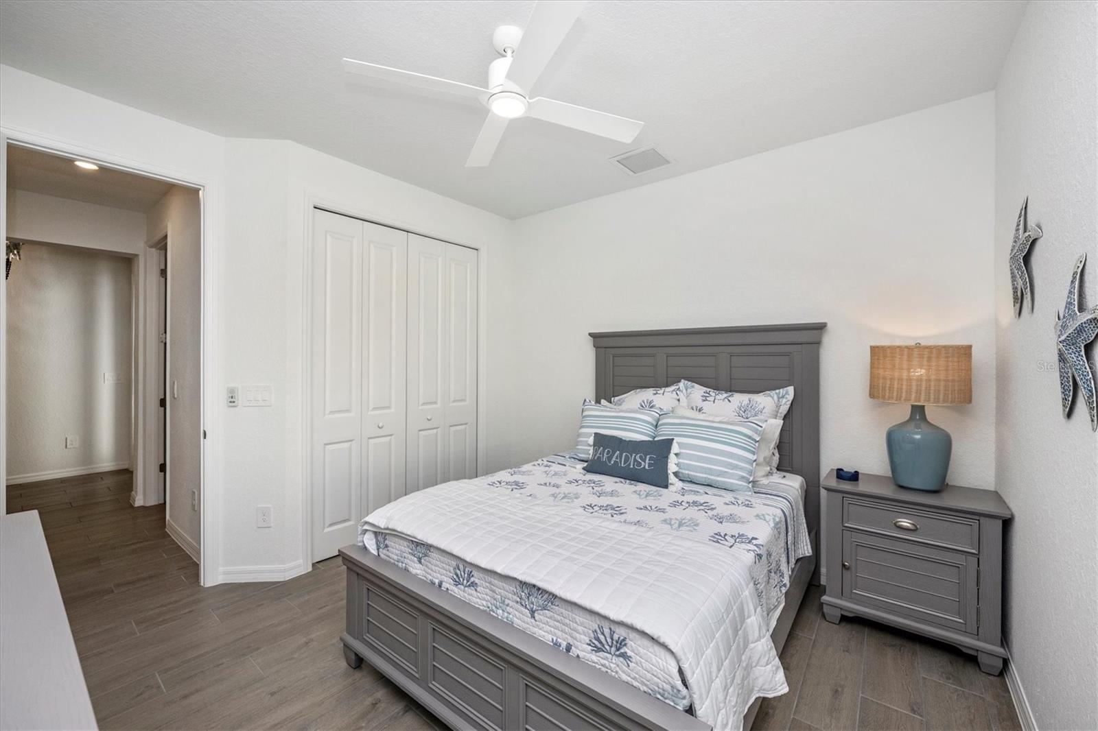 WELLEN PARK GOLF & COUNTRY CLUB - Residential Lease