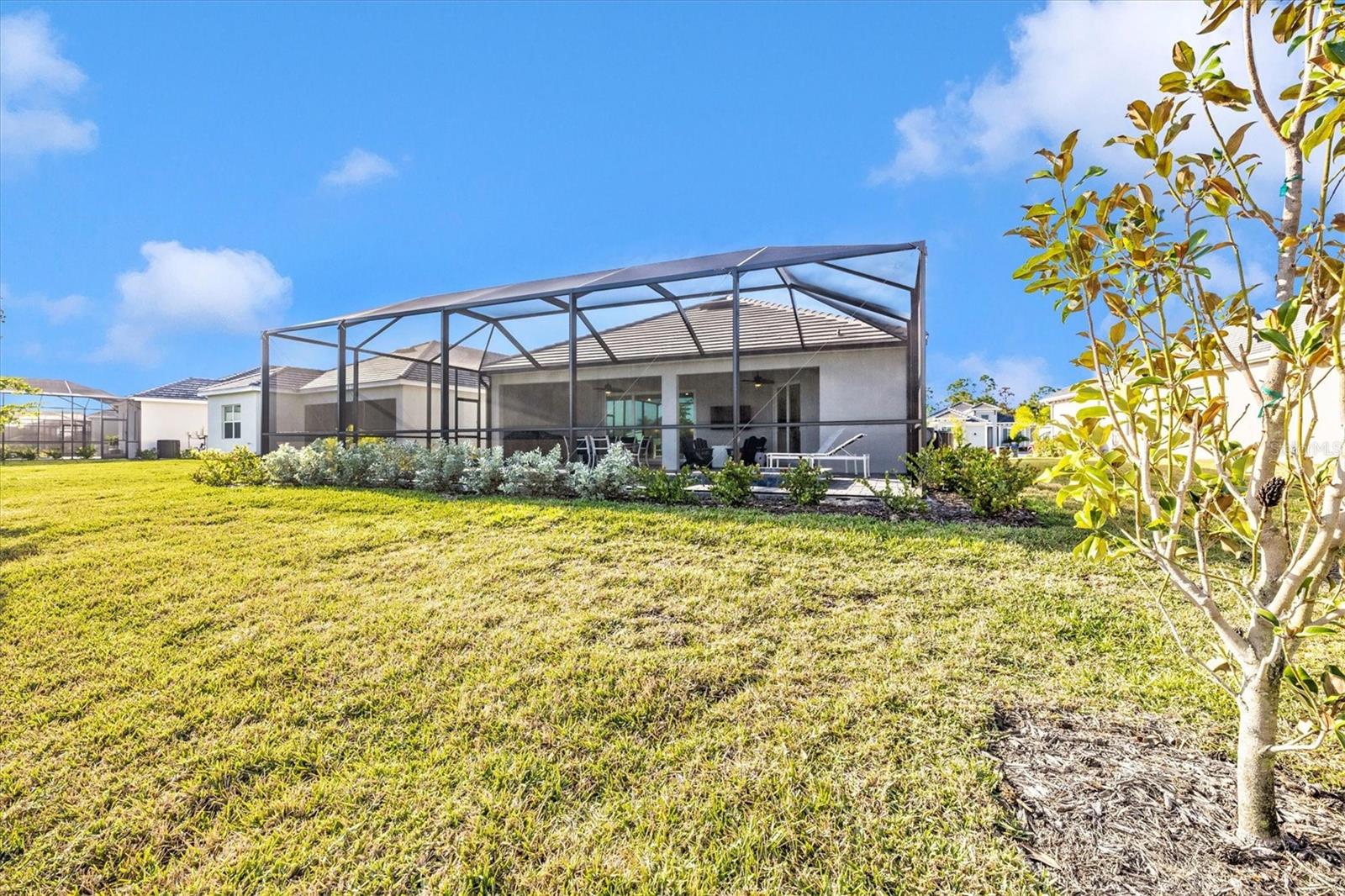 WELLEN PARK GOLF & COUNTRY CLUB - Residential Lease