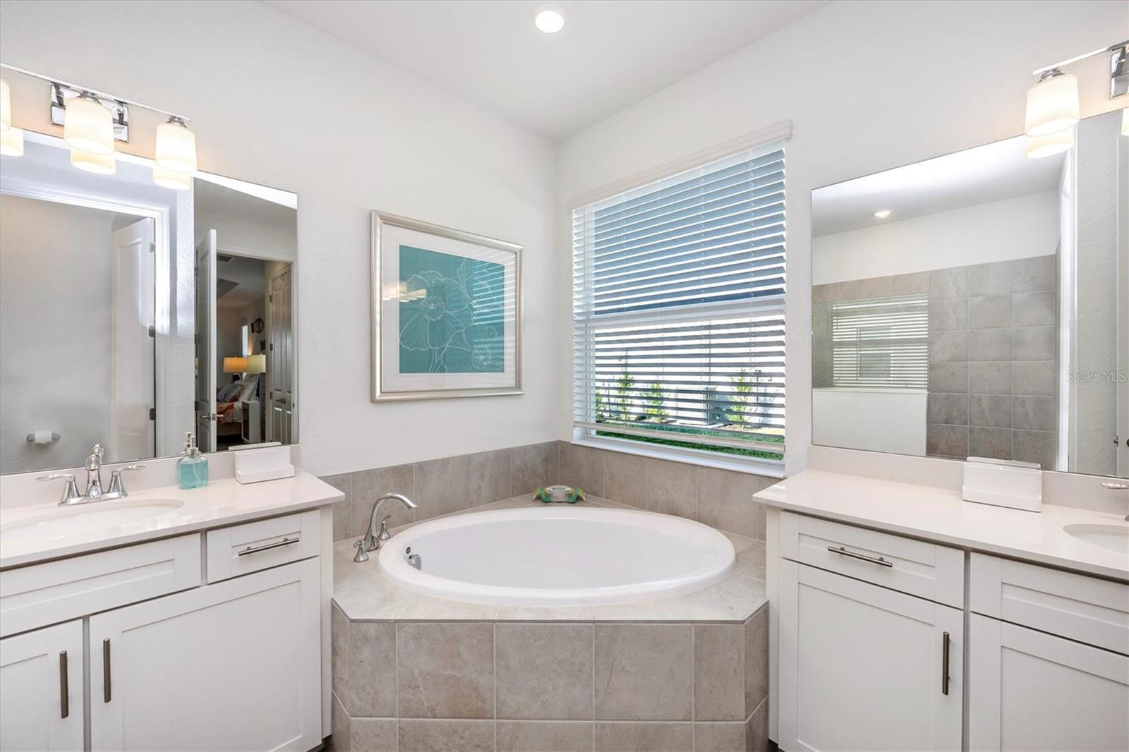 WELLEN PARK GOLF & COUNTRY CLUB - Residential Lease