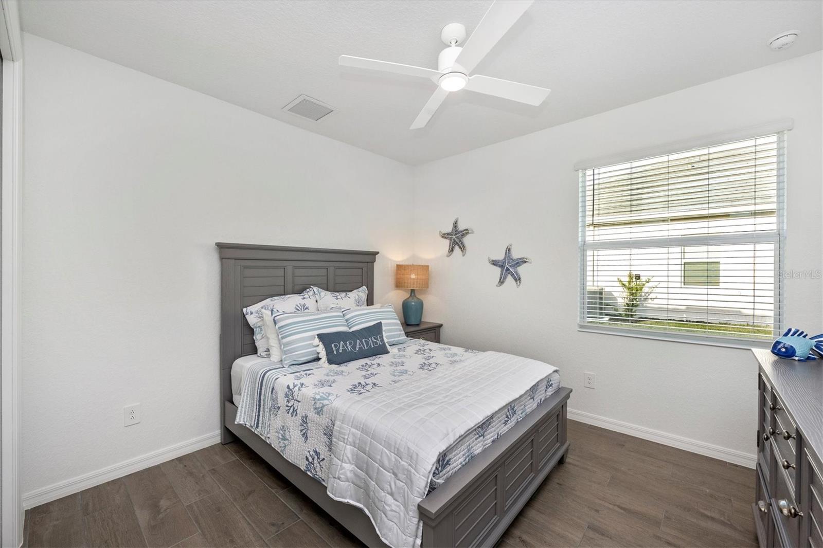 WELLEN PARK GOLF & COUNTRY CLUB - Residential Lease