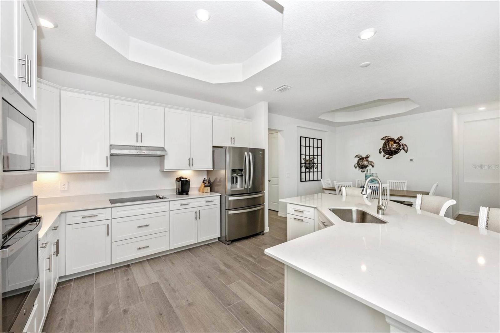 WELLEN PARK GOLF & COUNTRY CLUB - Residential Lease