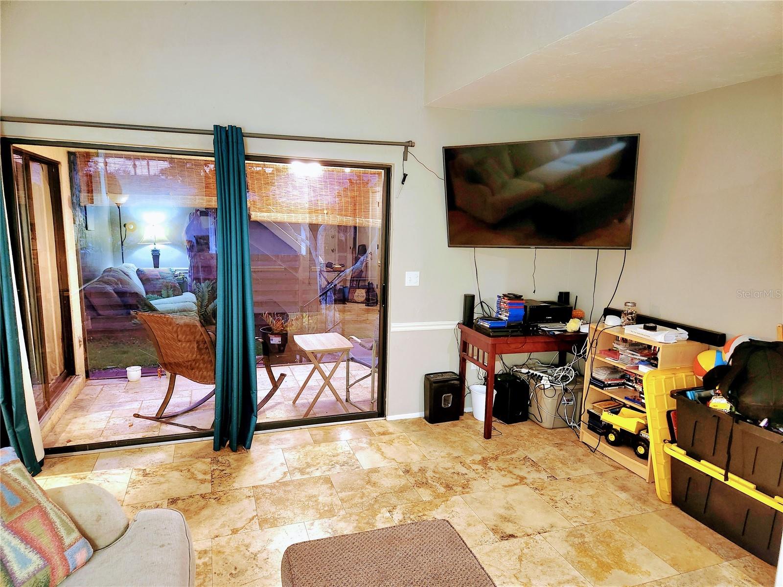SORRENTO PLACE - Residential
