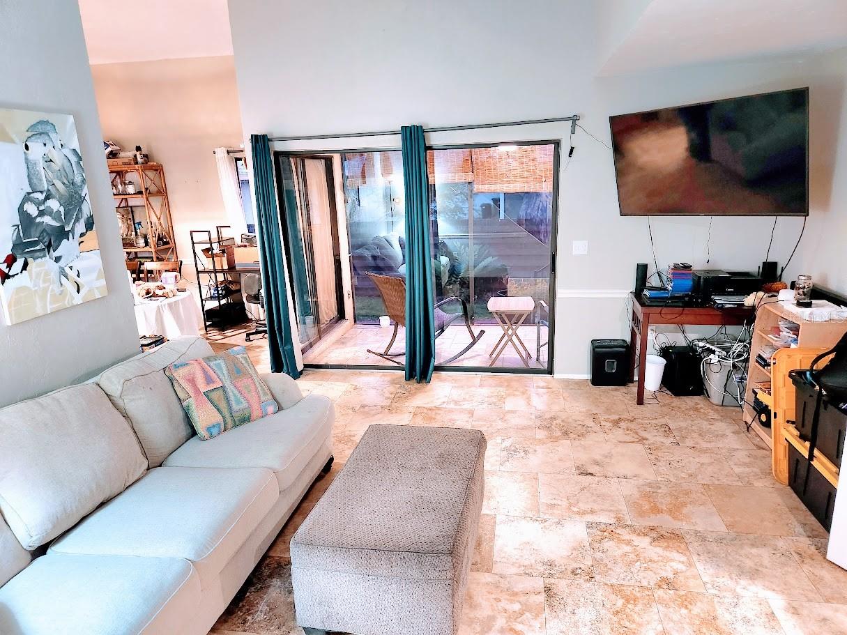 817 SORRENTO PLACE 817