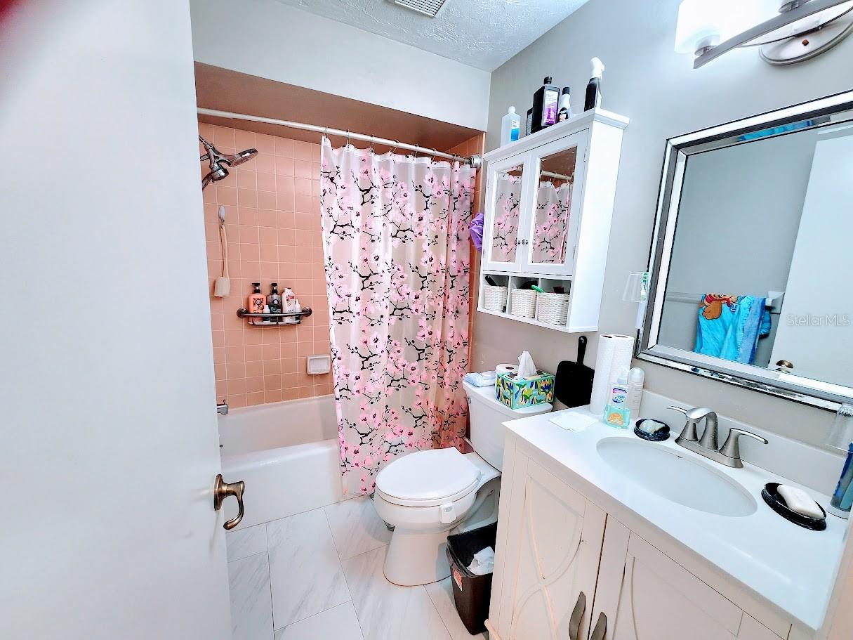 SORRENTO PLACE - Residential