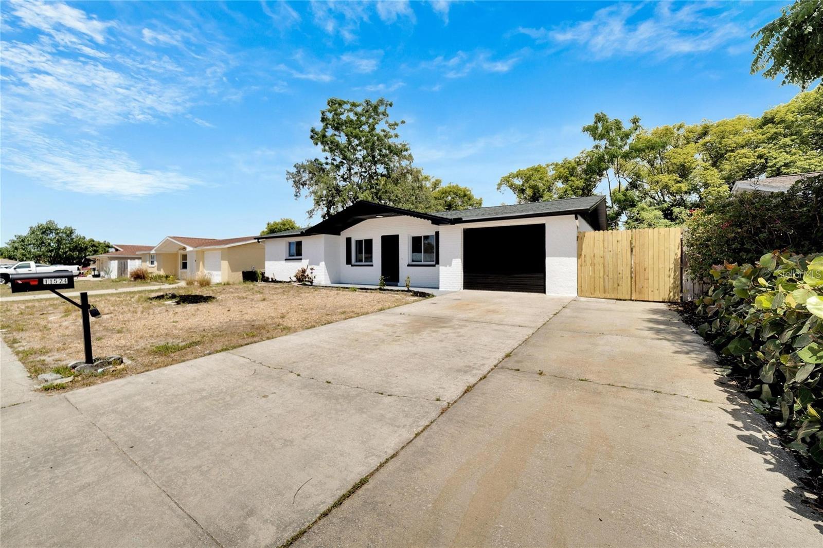 11524 NEWELL DRIVE
