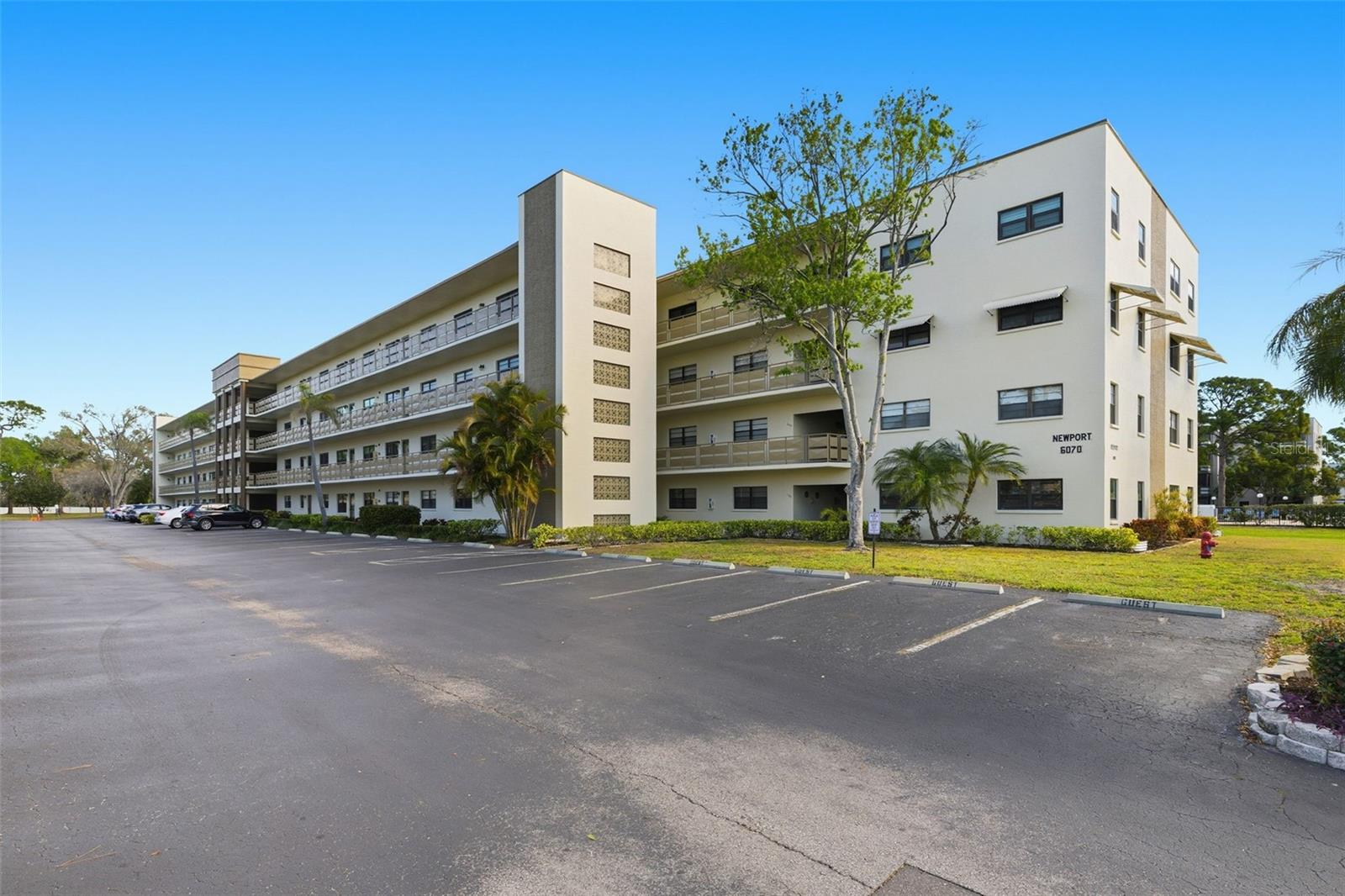 TERRACE PARK OF FIVE TOWNS - Residential