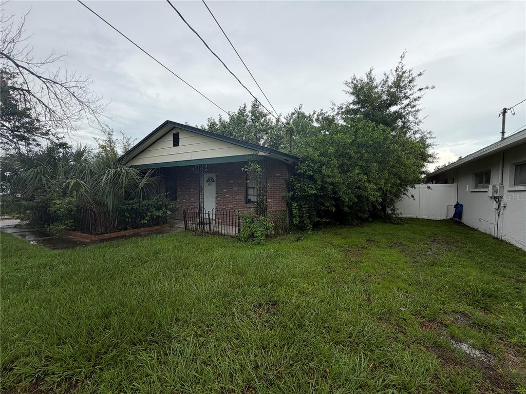 Photo of 4808 Arrowwood Drive, Tampa, FL 33615 (MLS # W7888438)