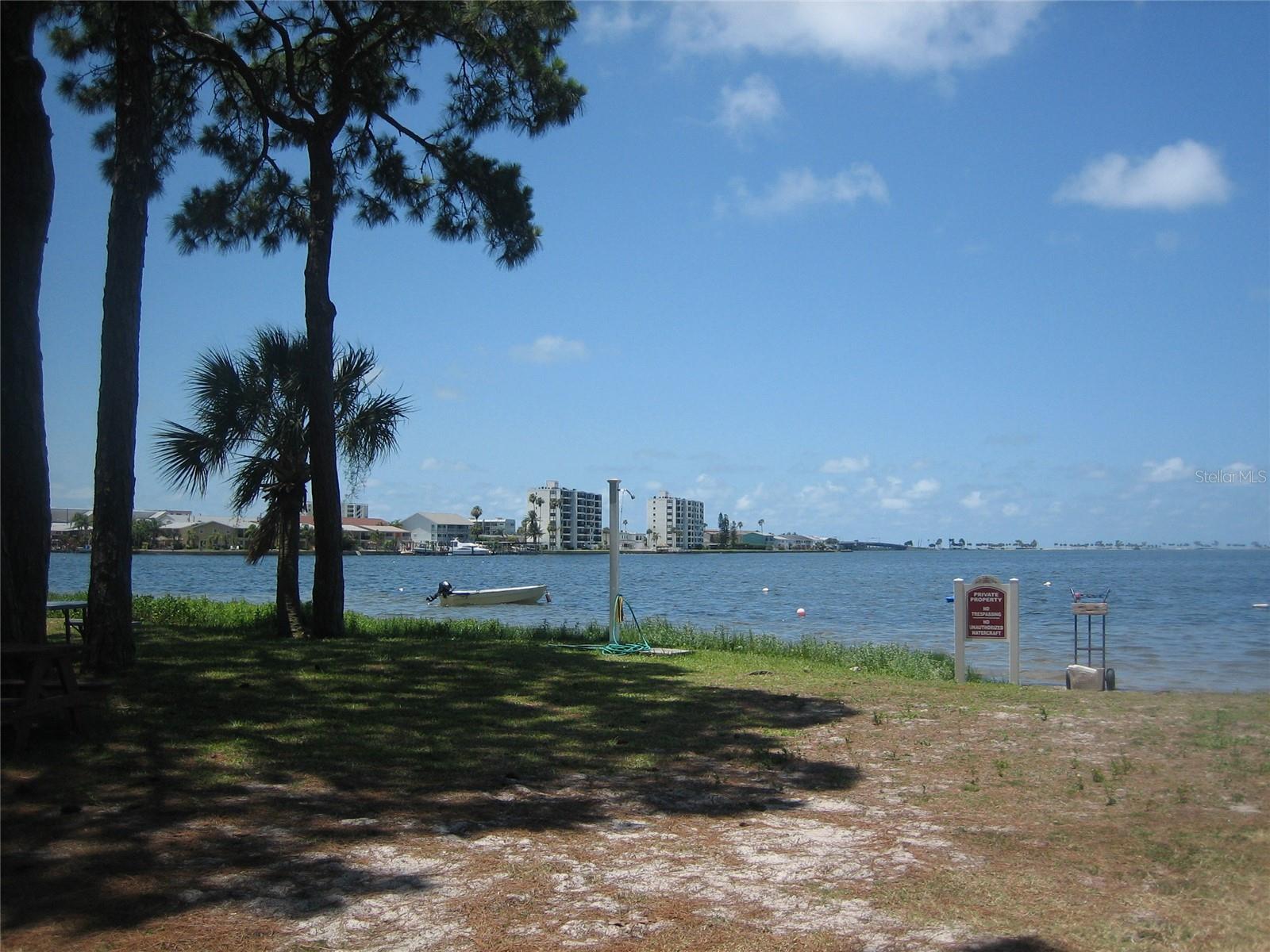 2700 BAYSHORE BOULEVARD 2B