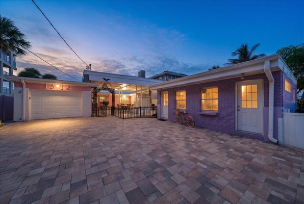 1512 GULF BLVD, INDIAN ROCKS BEACH, FL 33785 - Image a9ff6a0c7c072384da893c2ebb2d7f8b/3122468125