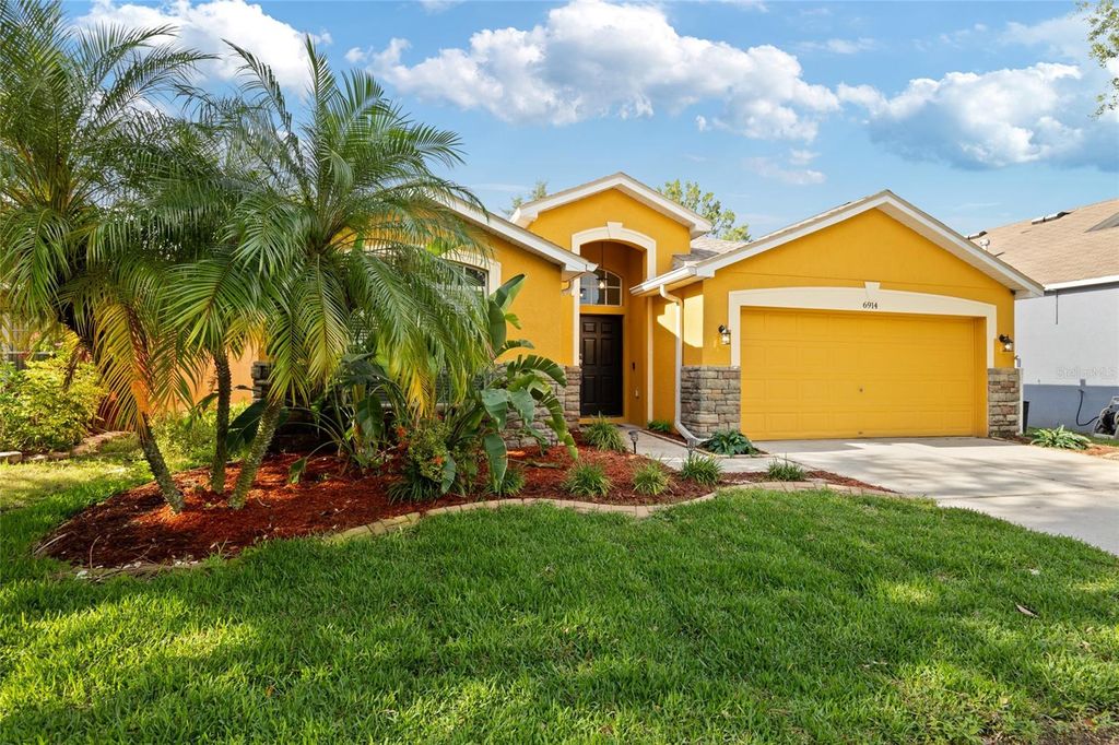 Photo of 6914 Monarch Park Drive, Apollo Beach, FL 33572 (MLS # TB8402747)