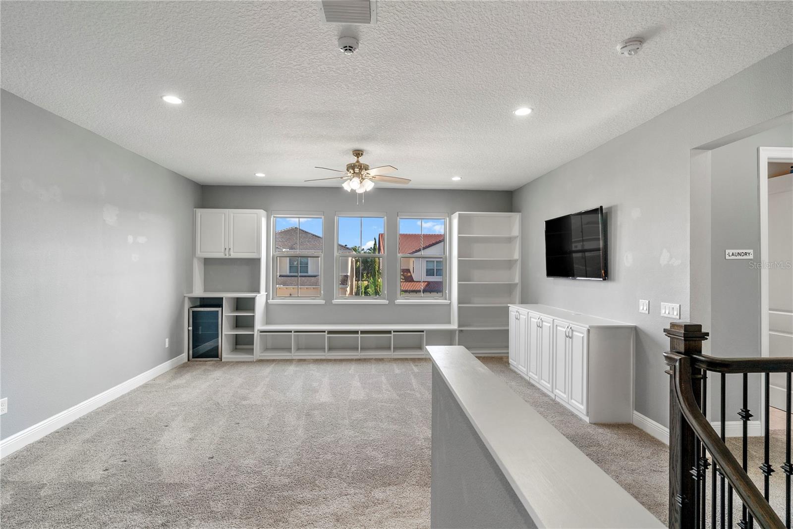 LAKESHORE PRESERVE - Residential