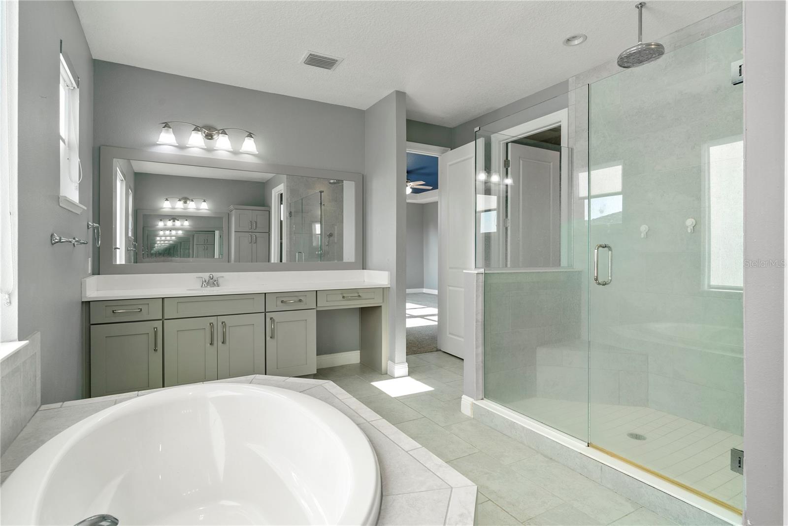 LAKESHORE PRESERVE - Residential