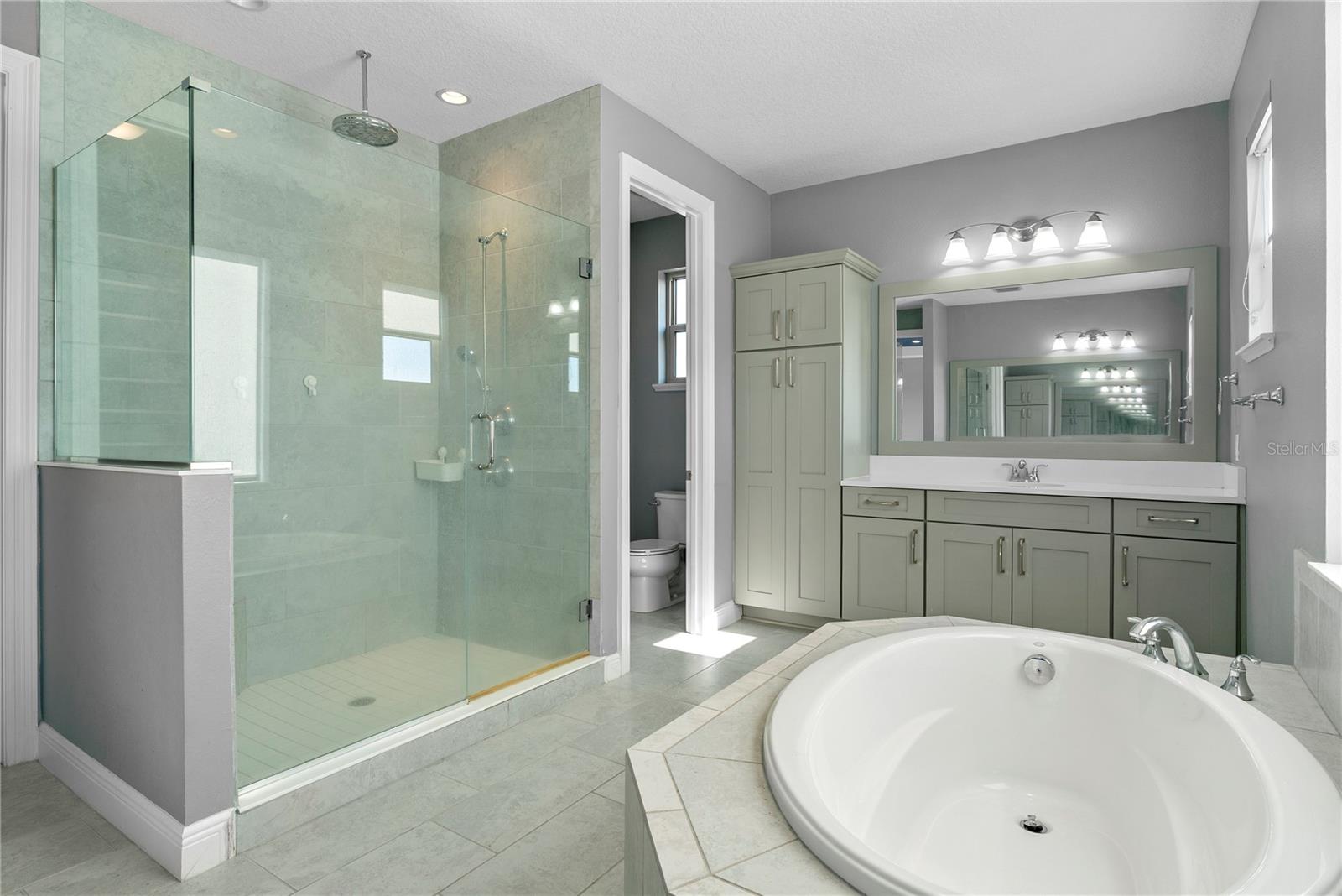 LAKESHORE PRESERVE - Residential