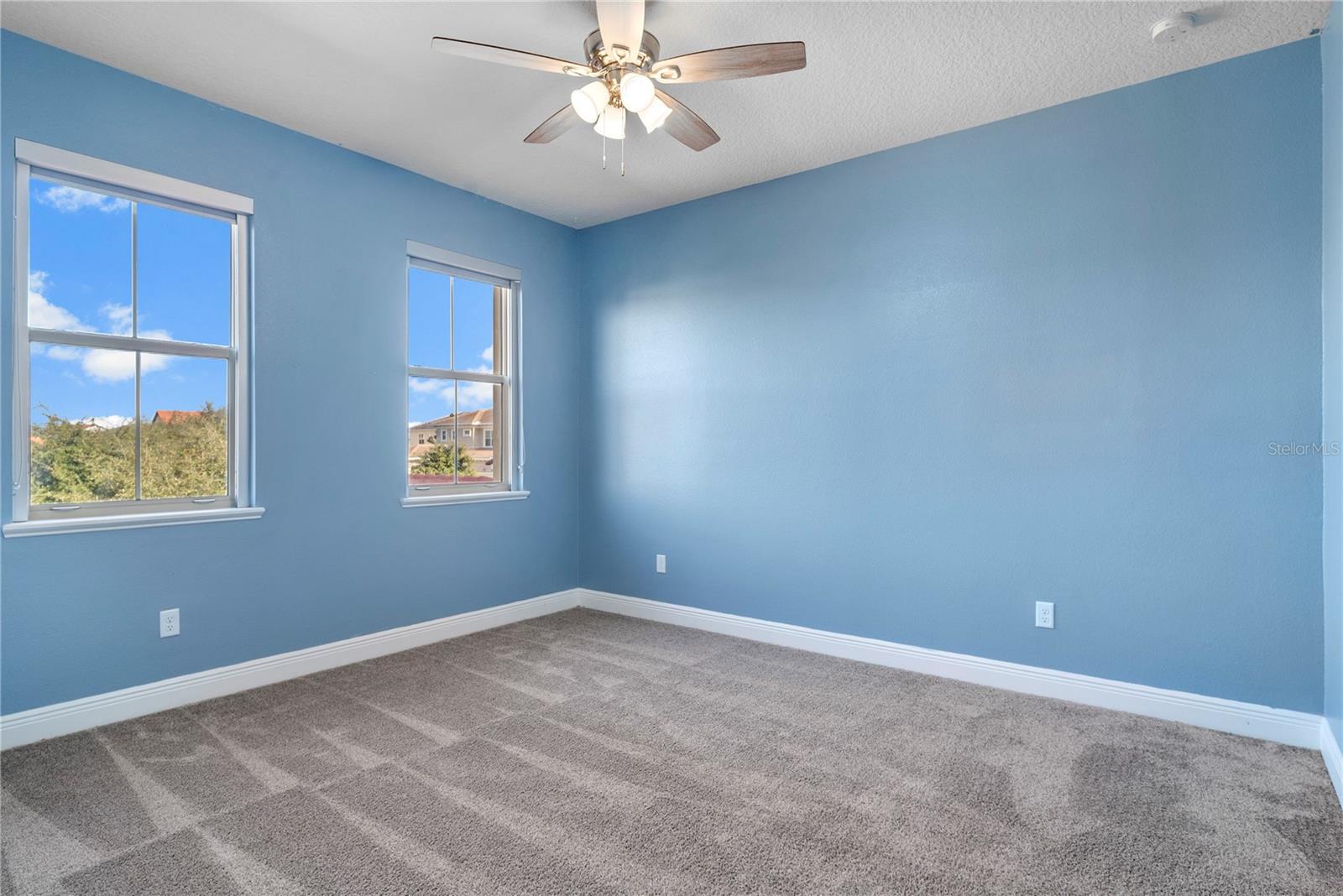 LAKESHORE PRESERVE - Residential