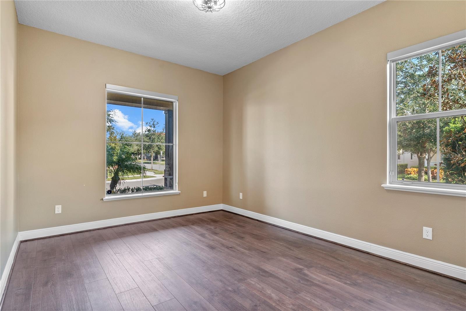 LAKESHORE PRESERVE - Residential