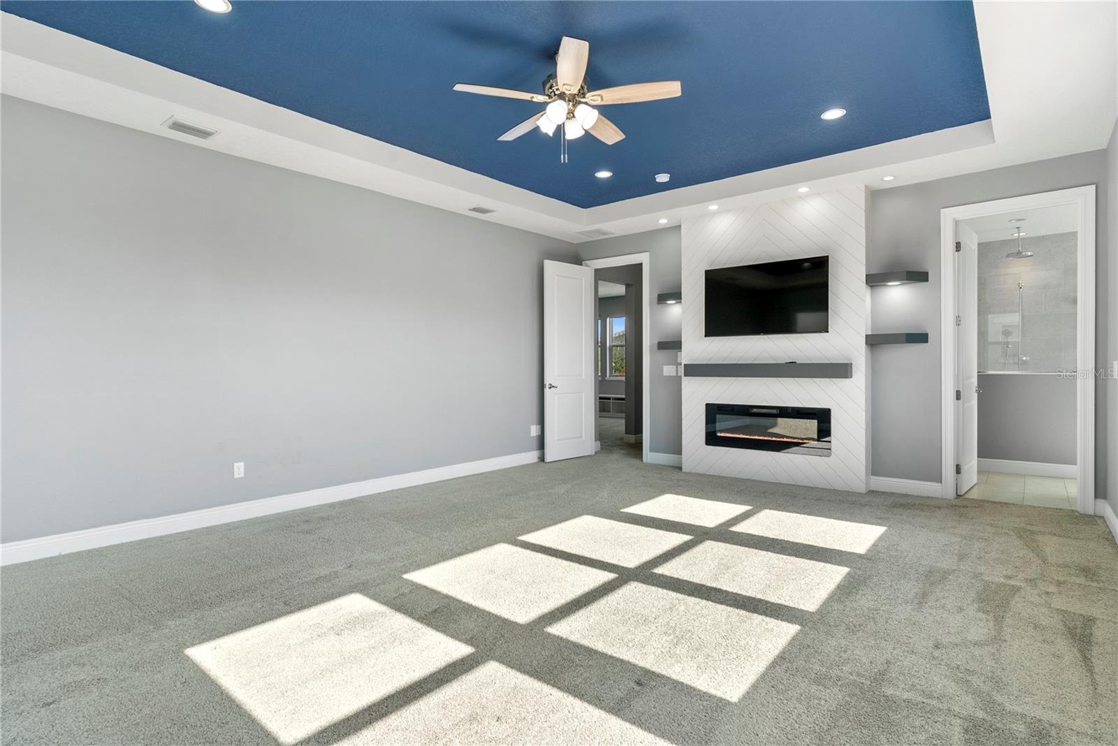 LAKESHORE PRESERVE - Residential