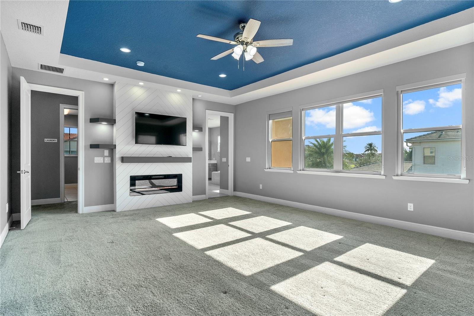 LAKESHORE PRESERVE - Residential