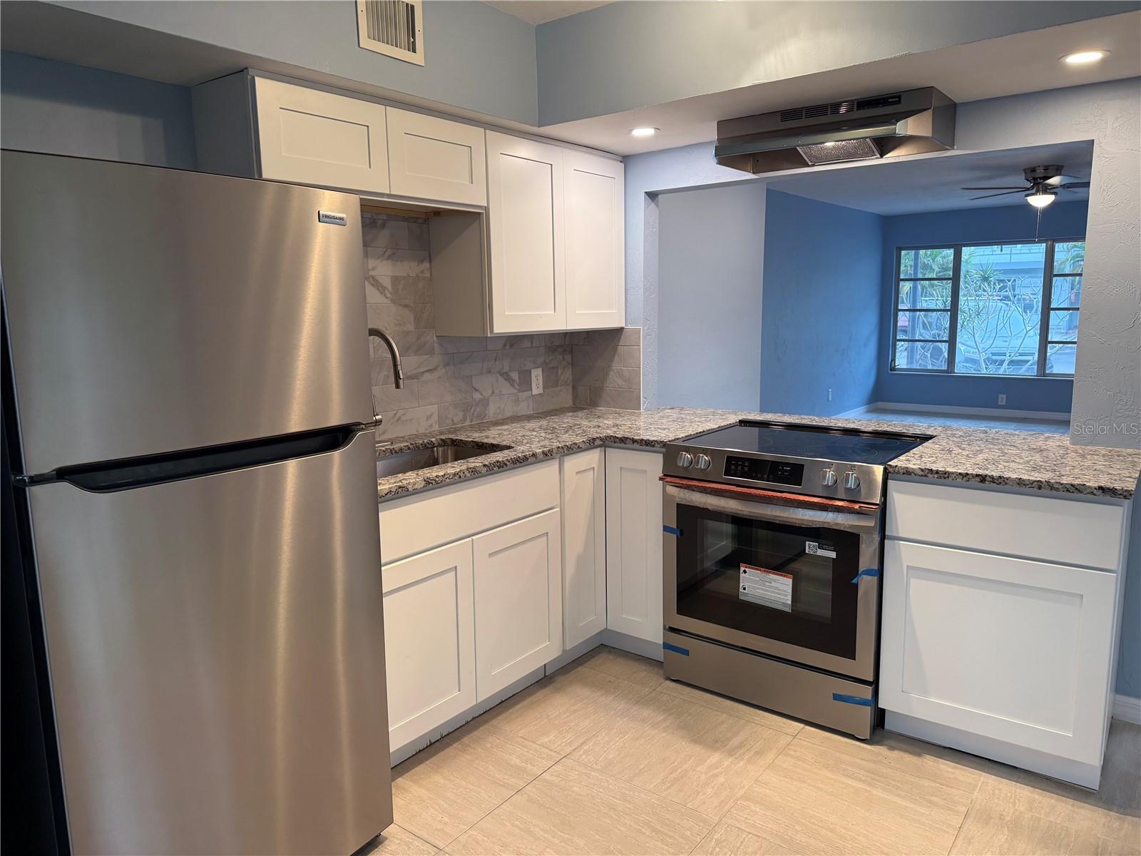 CLEARVIEW OAKS PARADISE - Residential