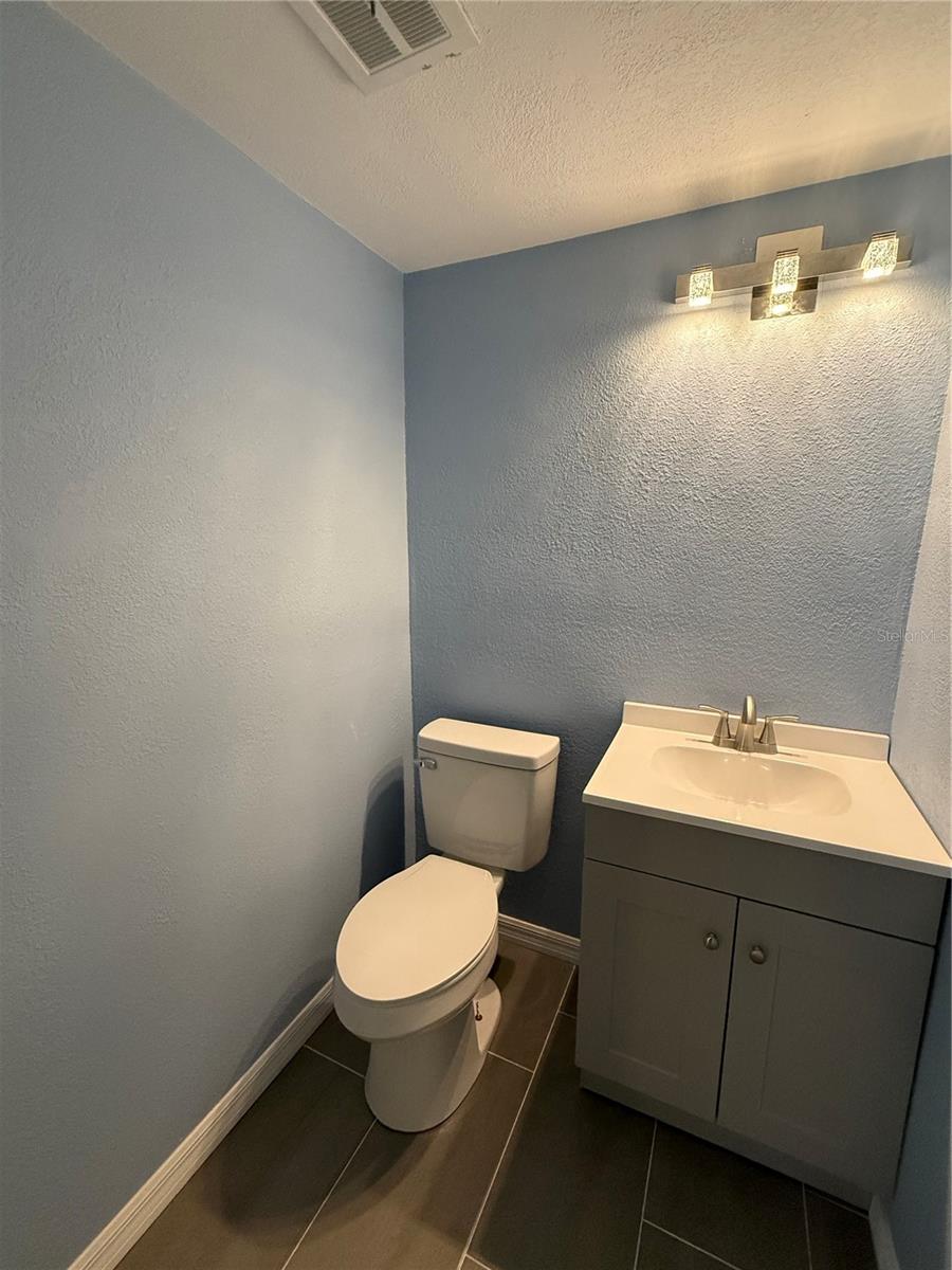 CLEARVIEW OAKS PARADISE - Residential