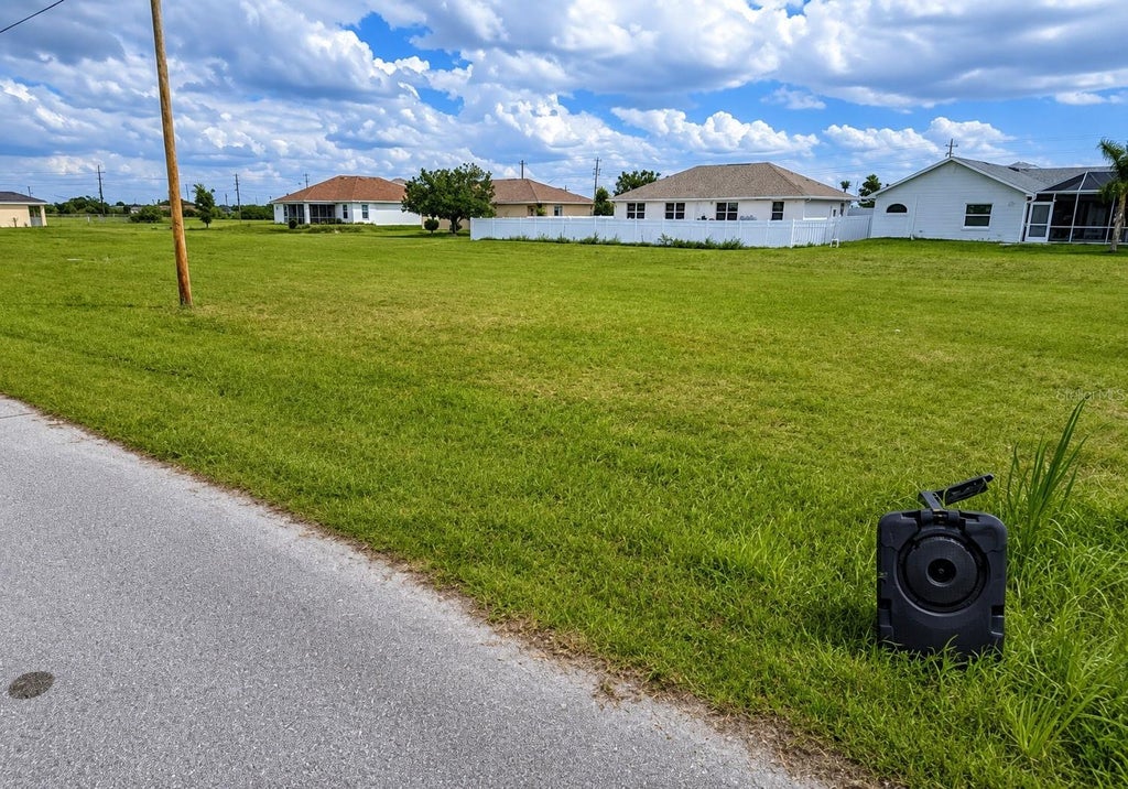 Photo of 2524 NW 7th Street, Cape Coral, FL 33993 (MLS # TB8544314)