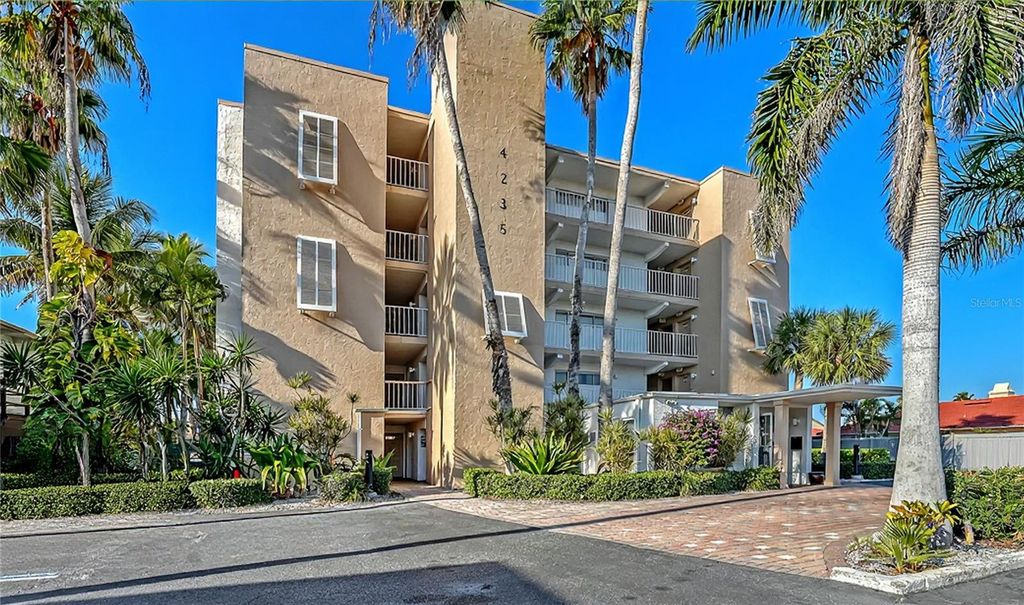 Photo of 4235 Gulf Of Mexico Drive #T101, Longboat Key, FL 34228 (MLS # A4673158)