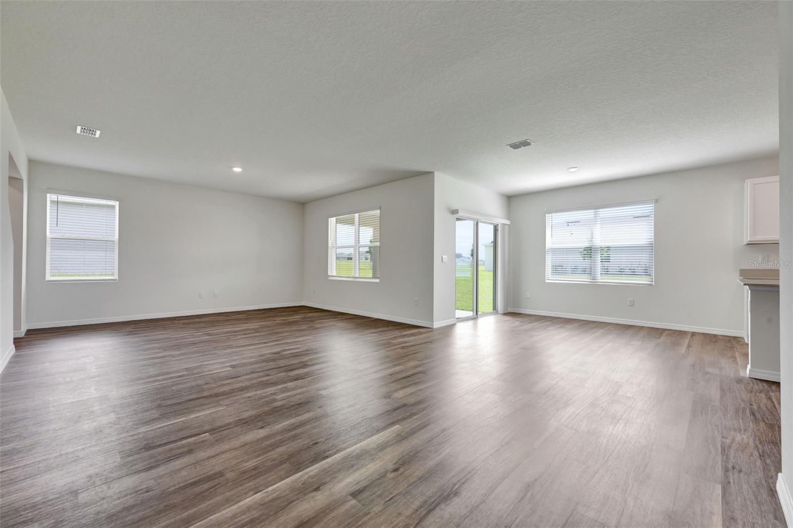 3521 RODEN ROAD