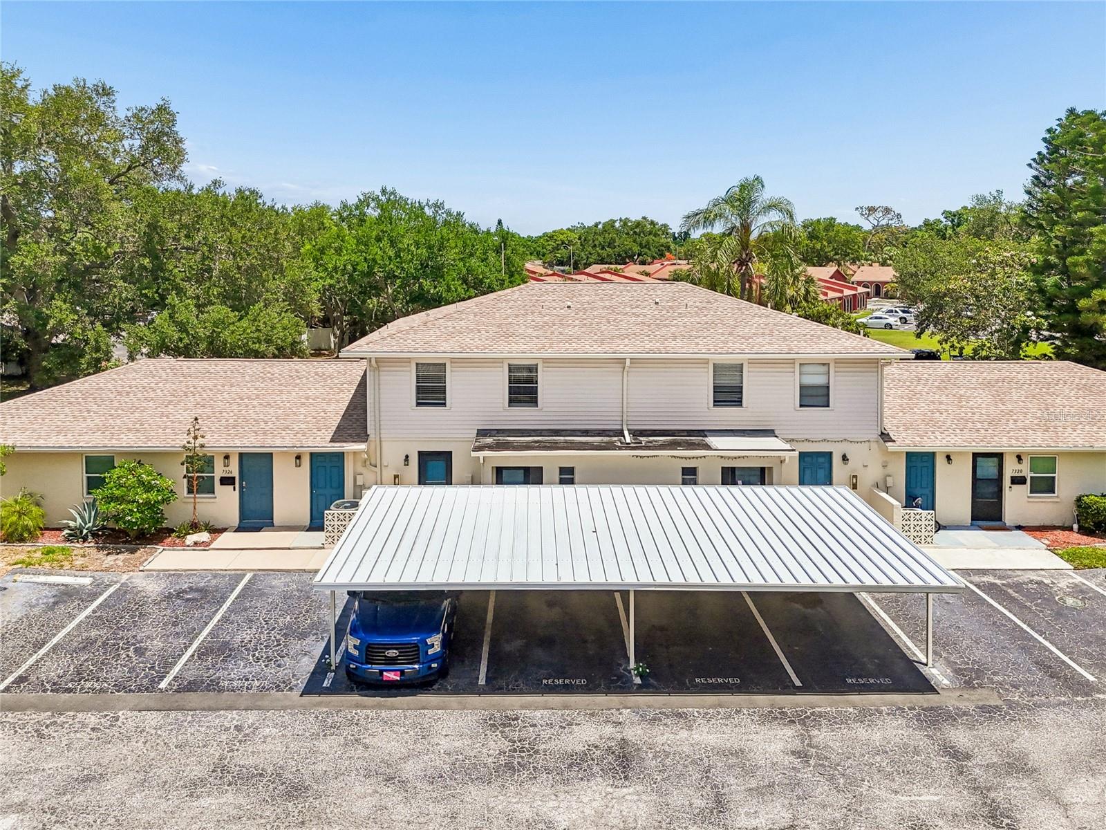TOWNHOUSES AT BONNIE BAY CONDO - Residential