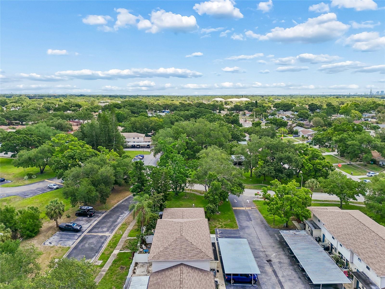 TOWNHOUSES AT BONNIE BAY CONDO - Residential