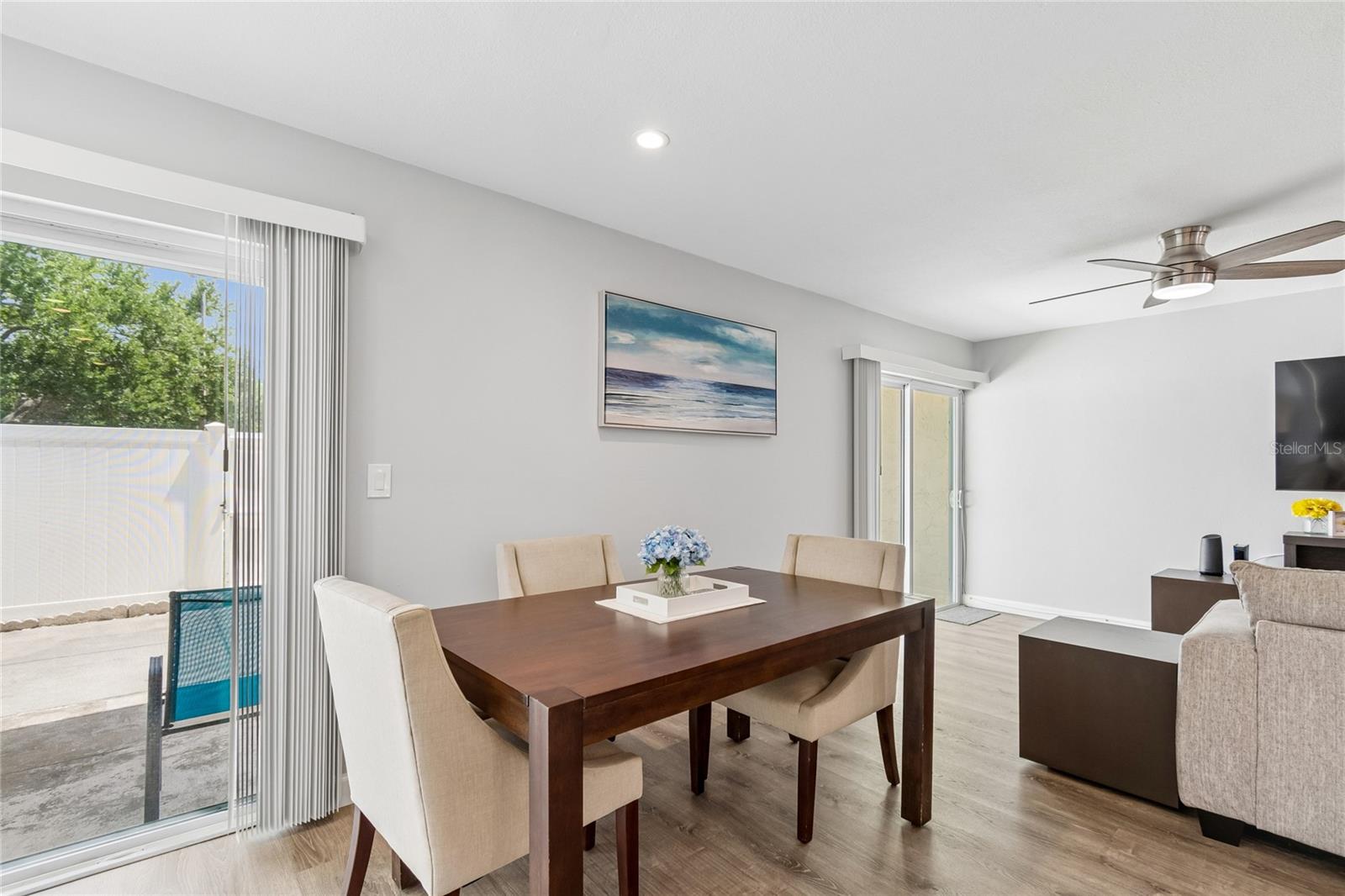TOWNHOUSES AT BONNIE BAY CONDO - Residential