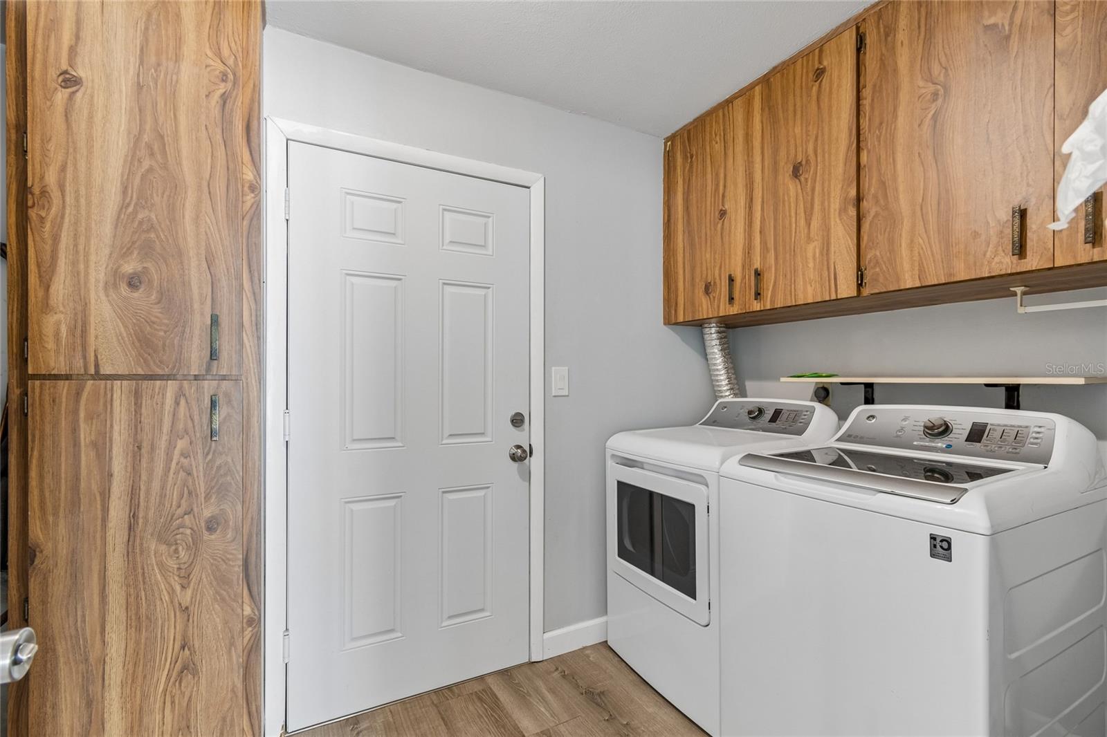 TOWNHOUSES AT BONNIE BAY CONDO - Residential