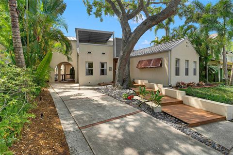 326 16TH AVENUE NE ST PETERSBURG FL 33704