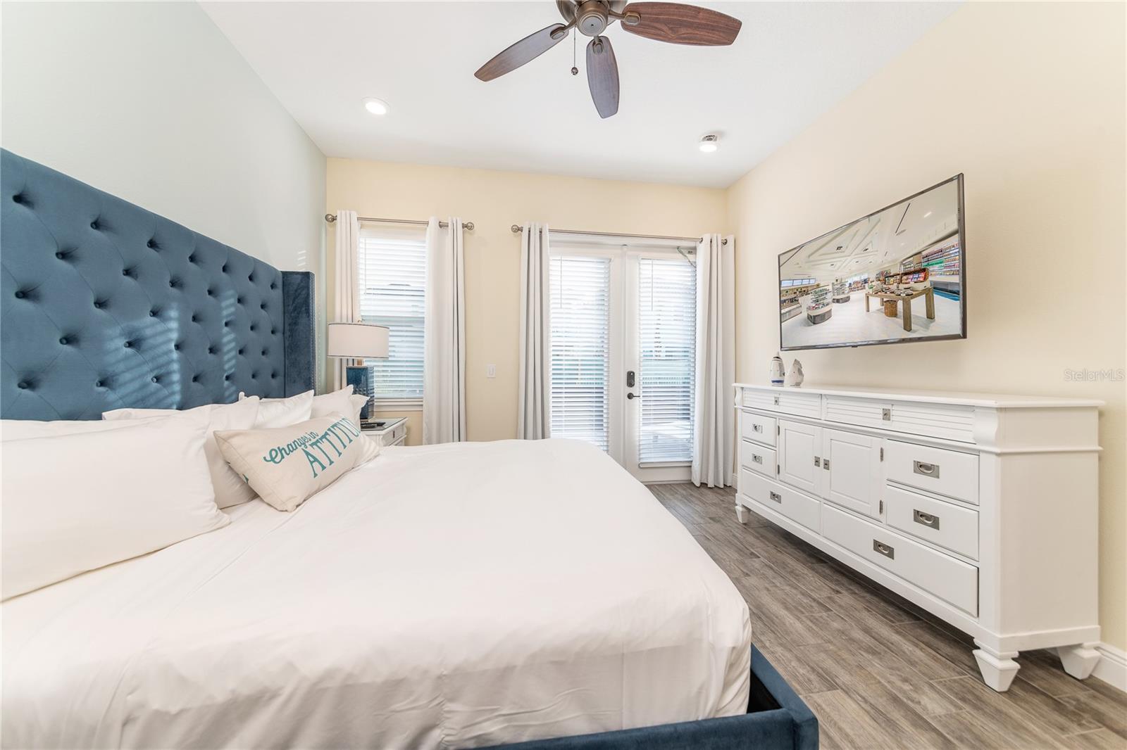 ROLLING OAKS PH 6 - Residential Lease