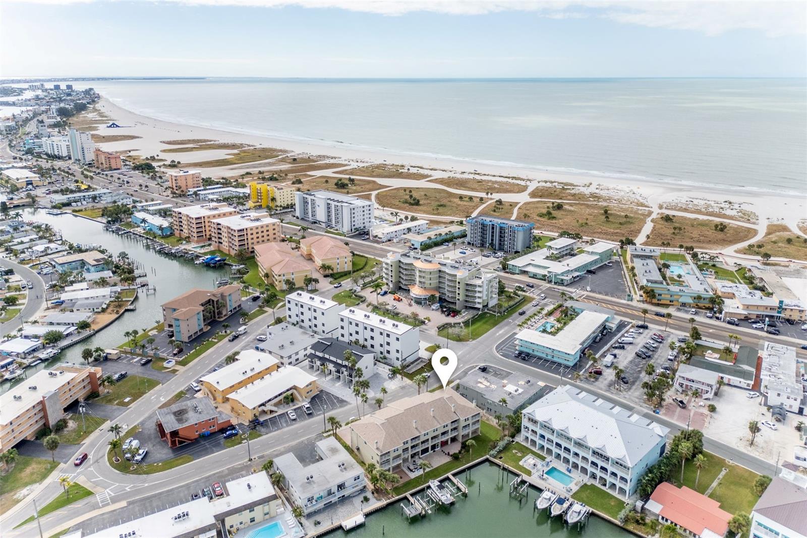 ISLAND TWNHMS TREASURE ISLAND - Residential