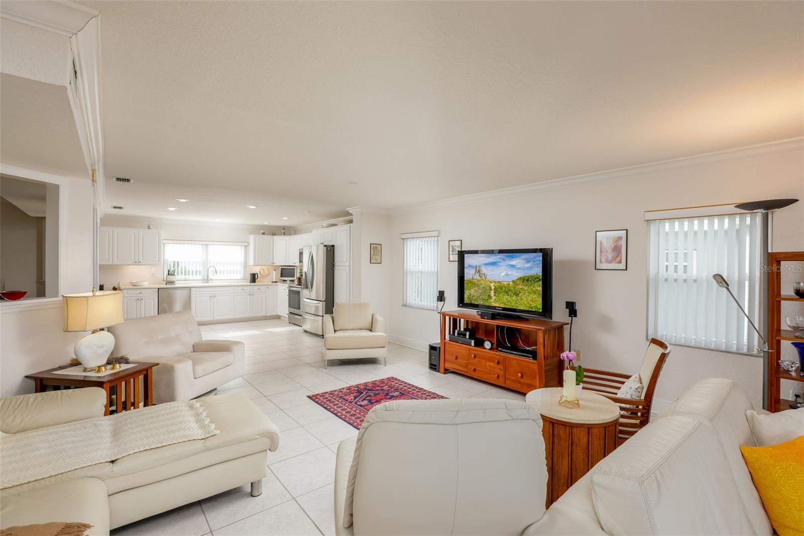 ISLAND TWNHMS TREASURE ISLAND - Residential