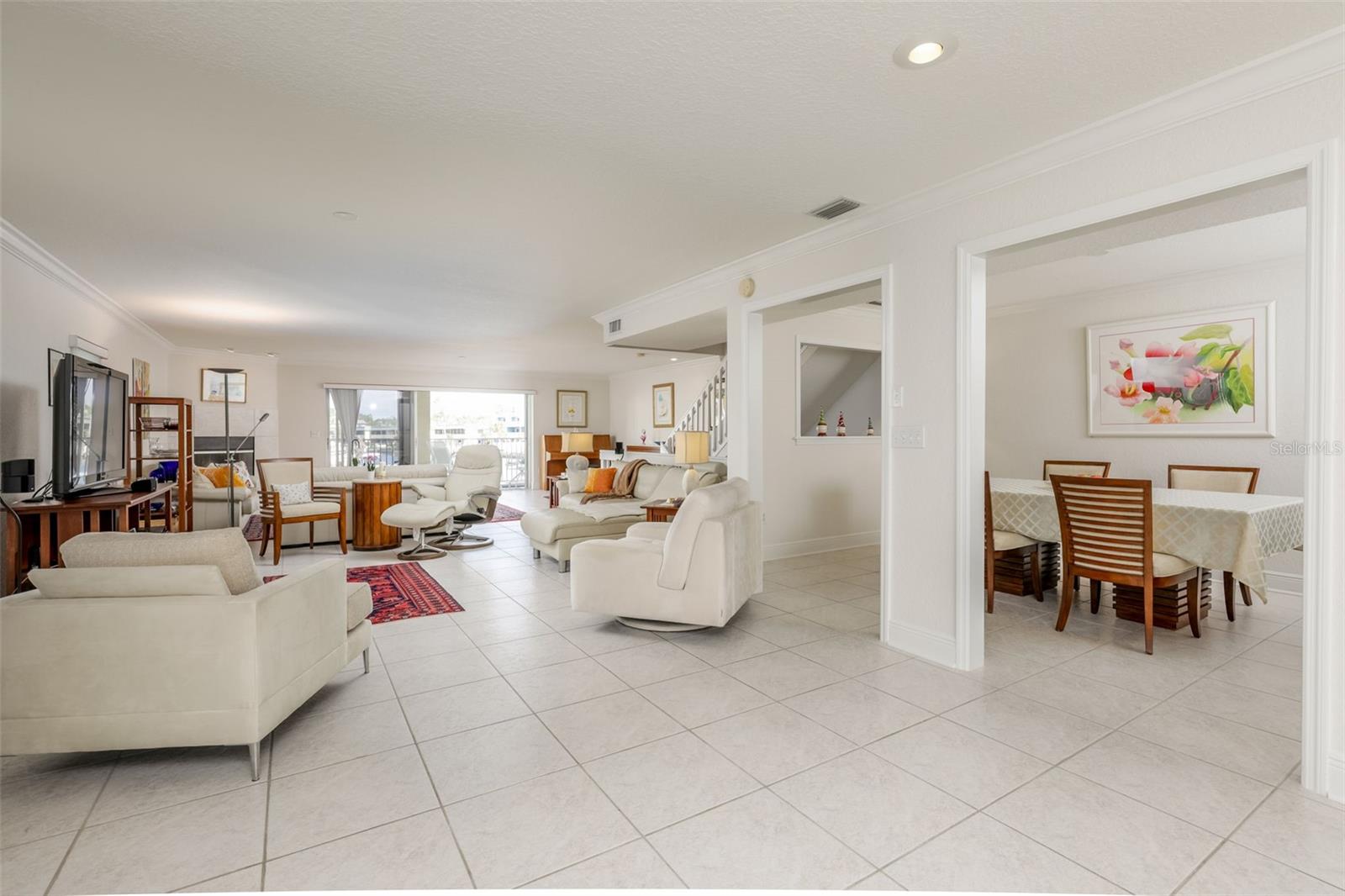 ISLAND TWNHMS TREASURE ISLAND - Residential