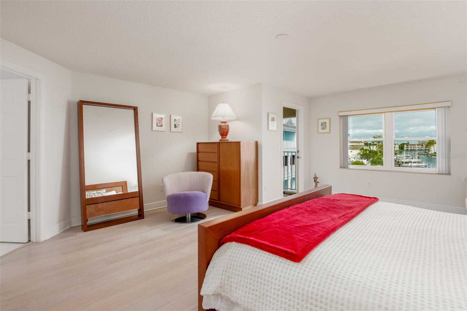 ISLAND TWNHMS TREASURE ISLAND - Residential