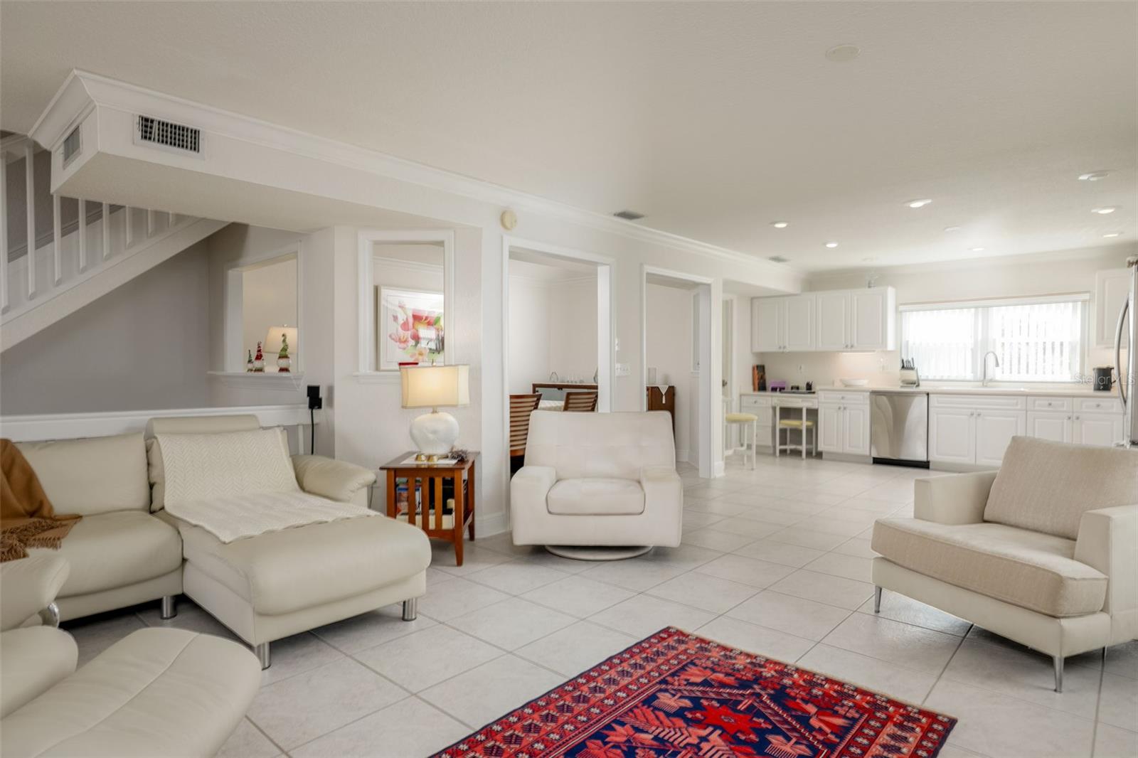 ISLAND TWNHMS TREASURE ISLAND - Residential