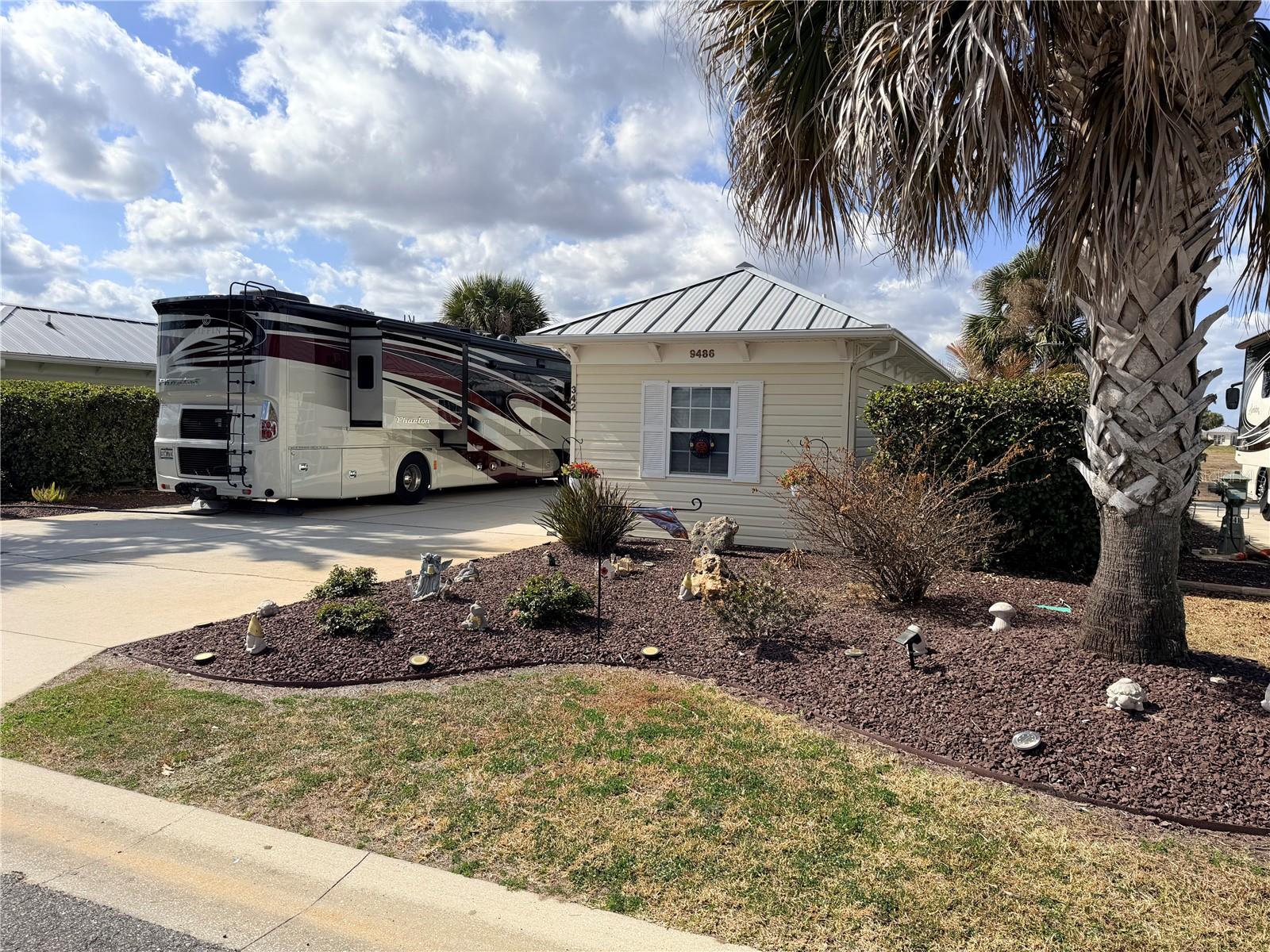FLORIDA GRANDE MOTOR COACH RESIDENCE - Land
