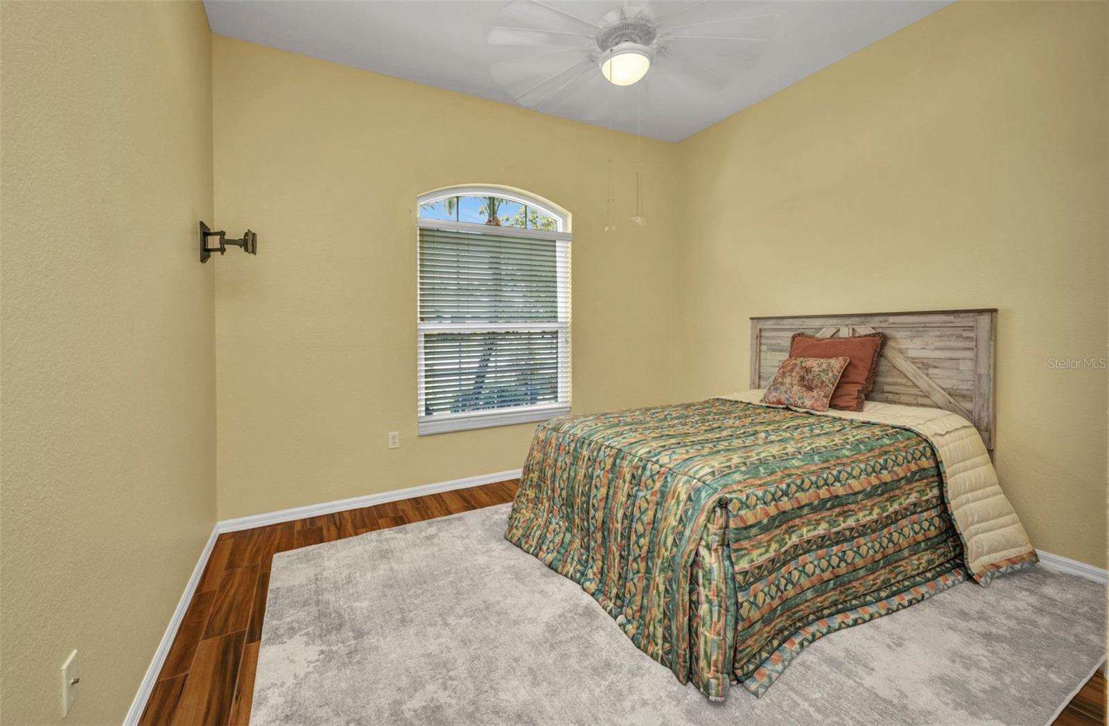 KINGS XING - Residential