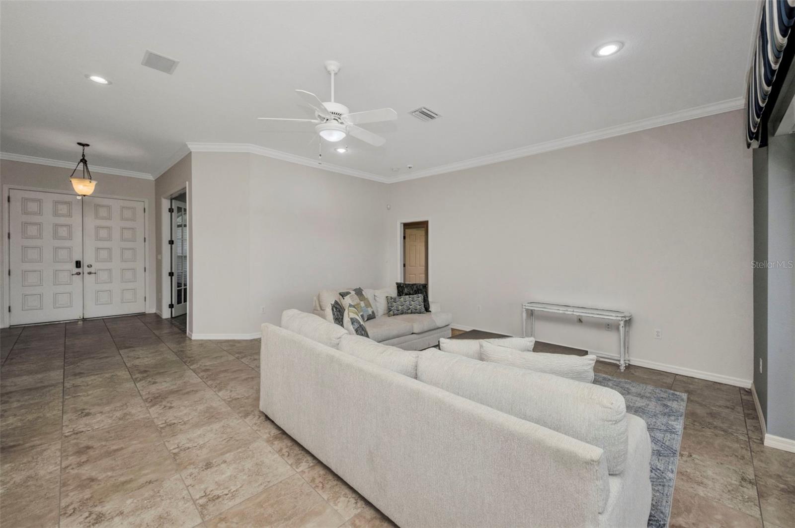 KINGS XING - Residential