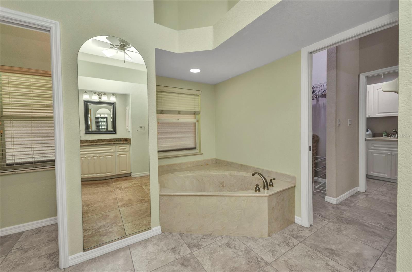 KINGS XING - Residential