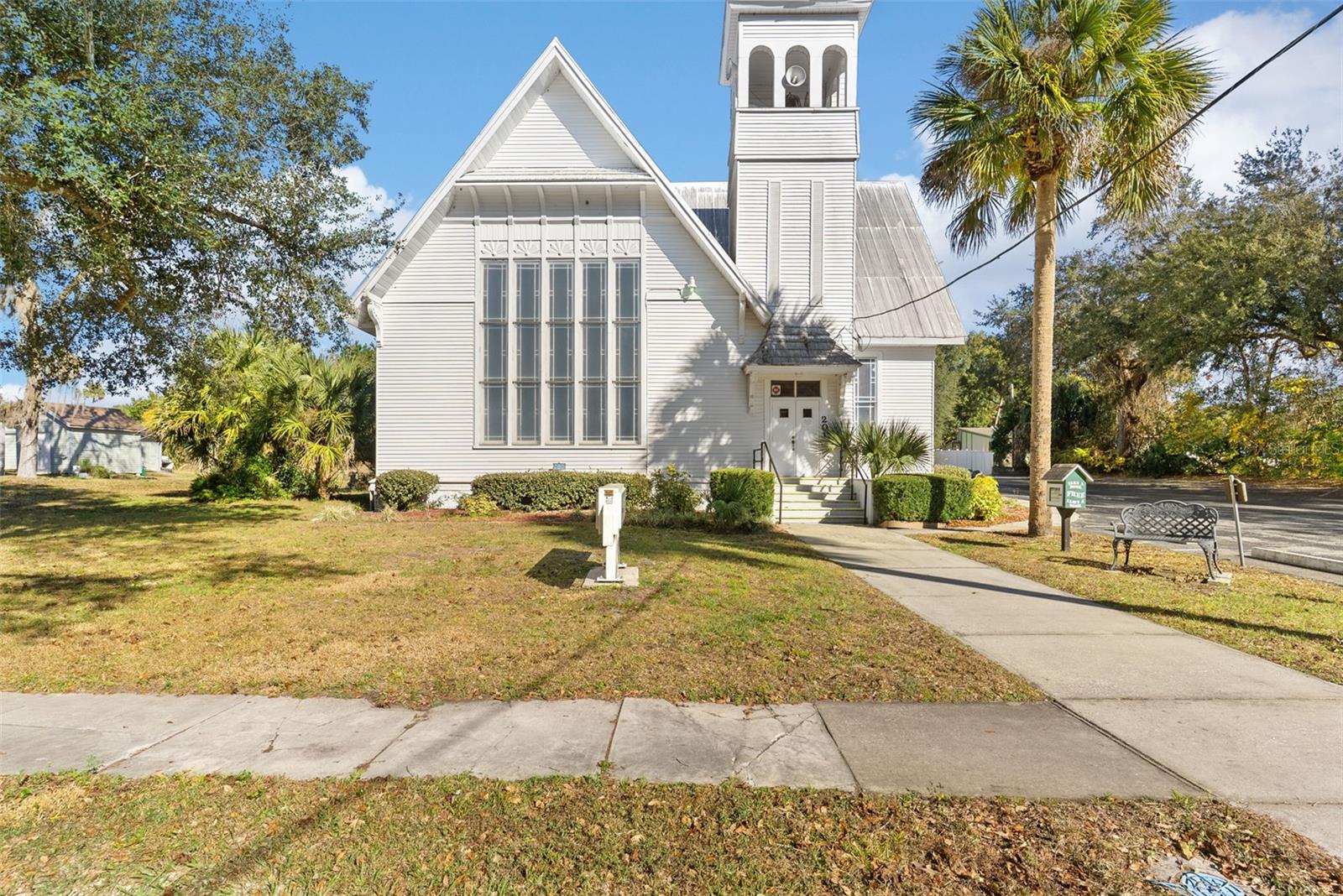 201 W UNIVERSITY AVENUE