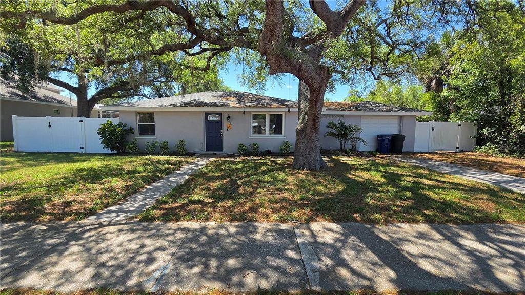 Photo of 541 Roanoke Street, Dunedin, FL 34698 (MLS # TB8504266)