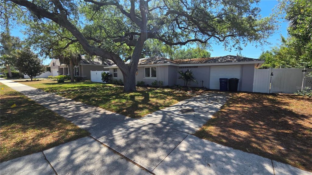 Photo of 541 Roanoke Street, Dunedin, FL 34698 (MLS # TB8504266)