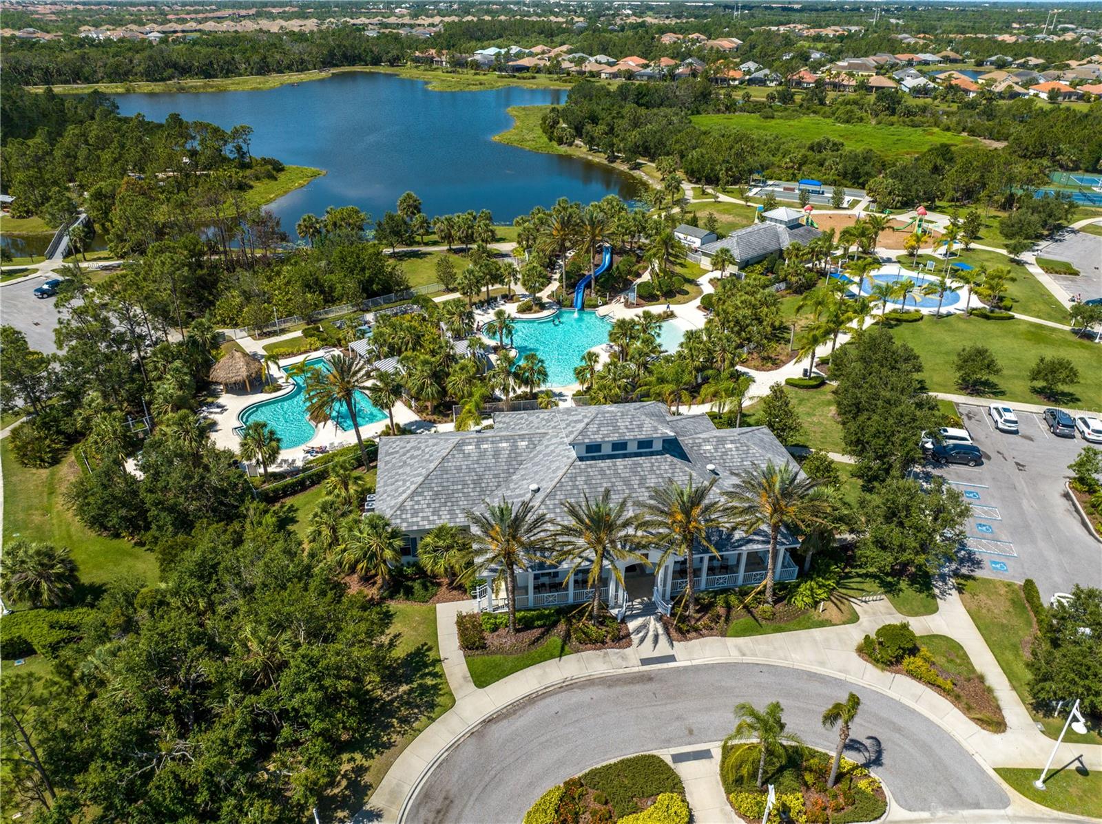 GRAND PALM - Residential Lease