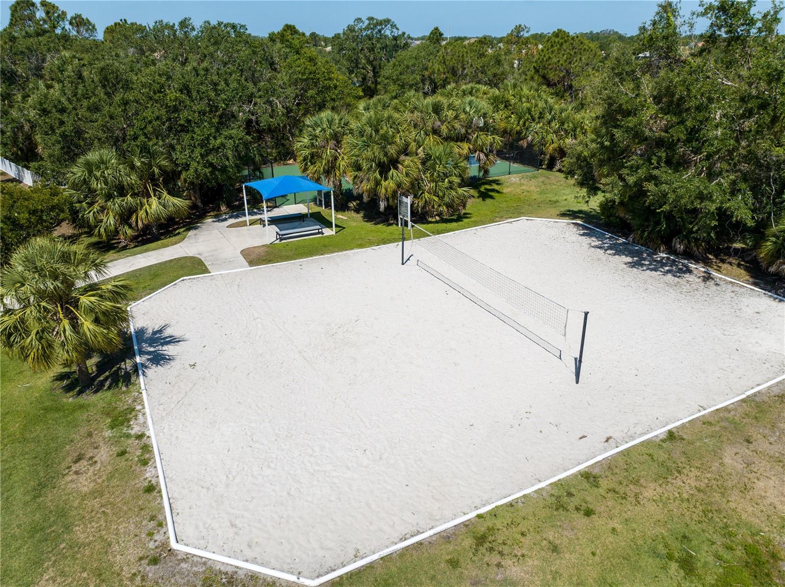 GRAND PALM - Residential Lease