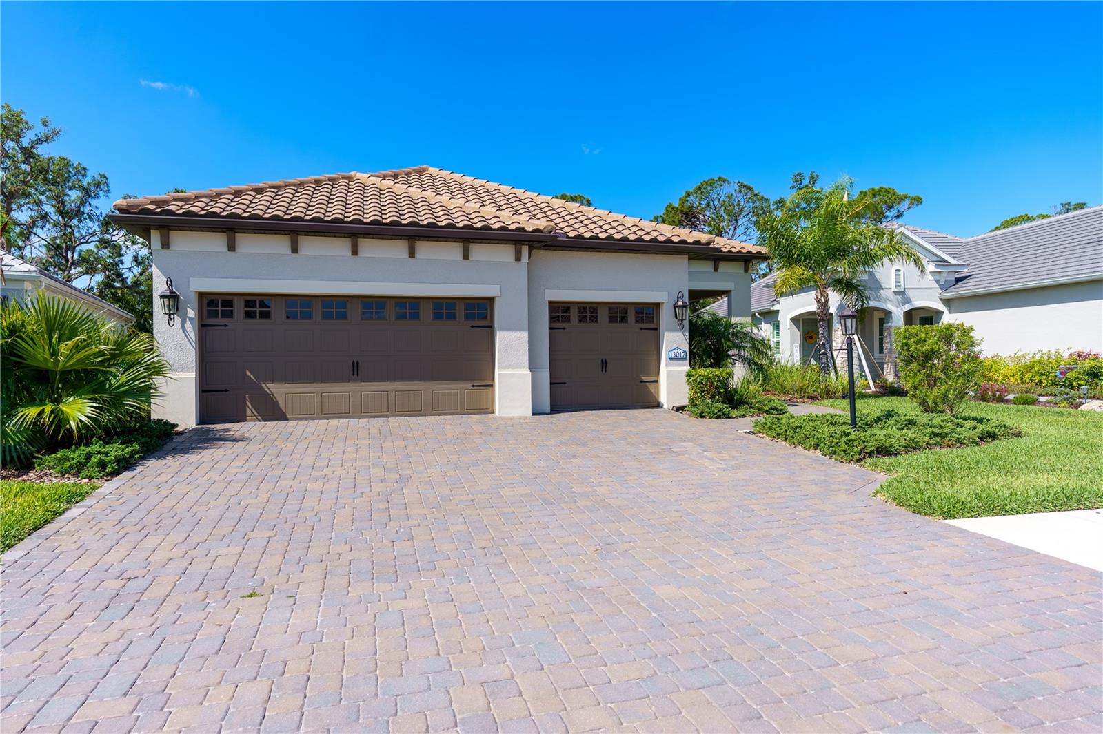 GRAND PALM - Residential Lease