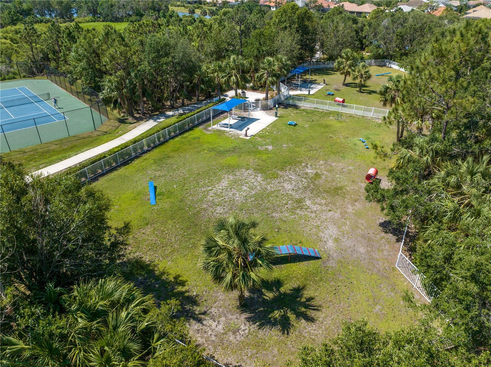 GRAND PALM - Residential Lease