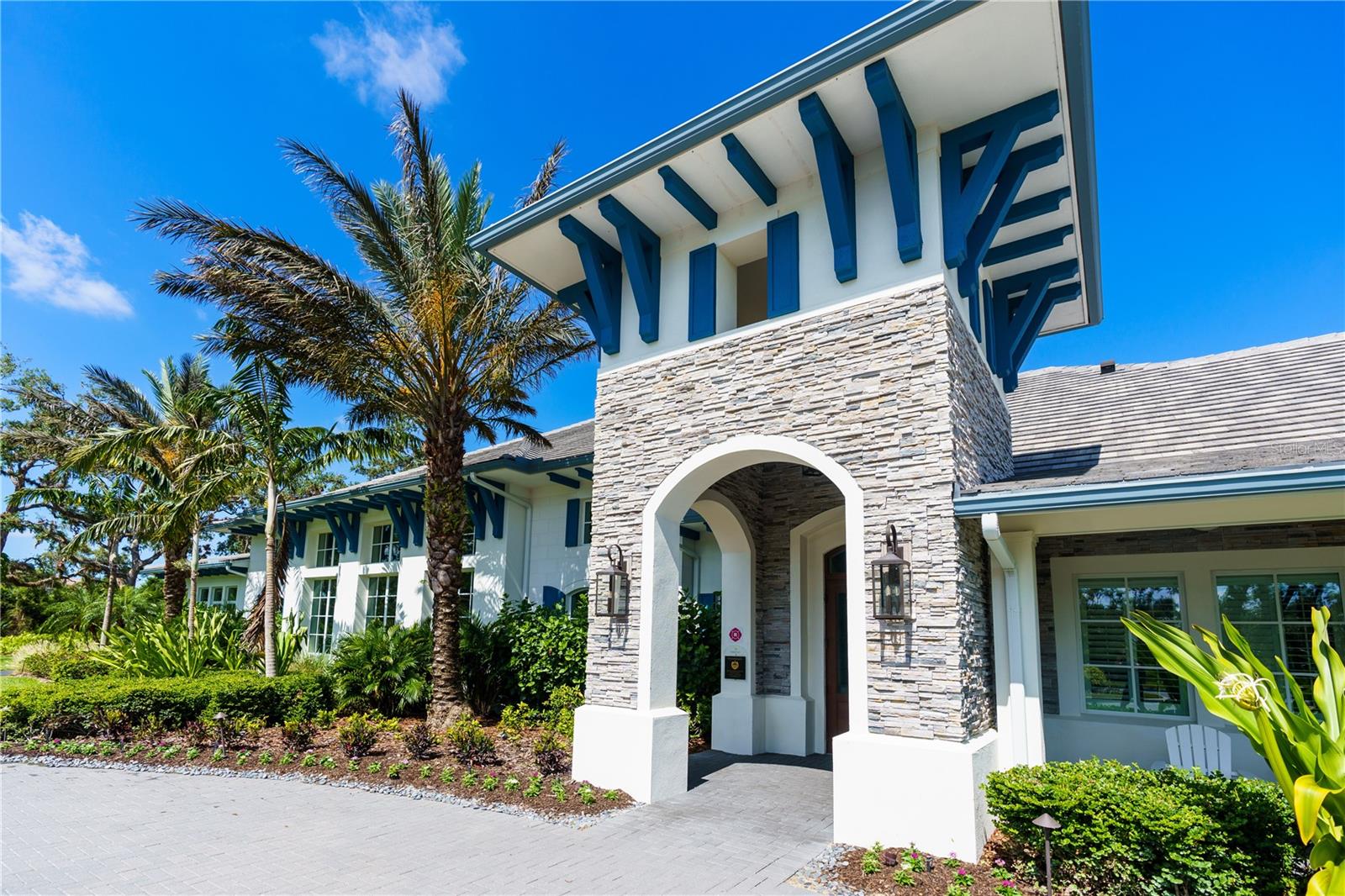 GRAND PALM - Residential Lease
